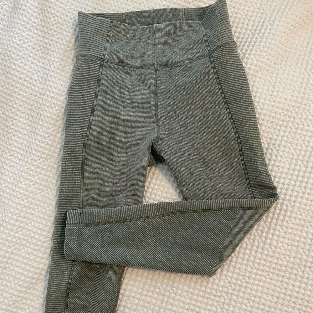 Aerie High Waisted Green moto legging